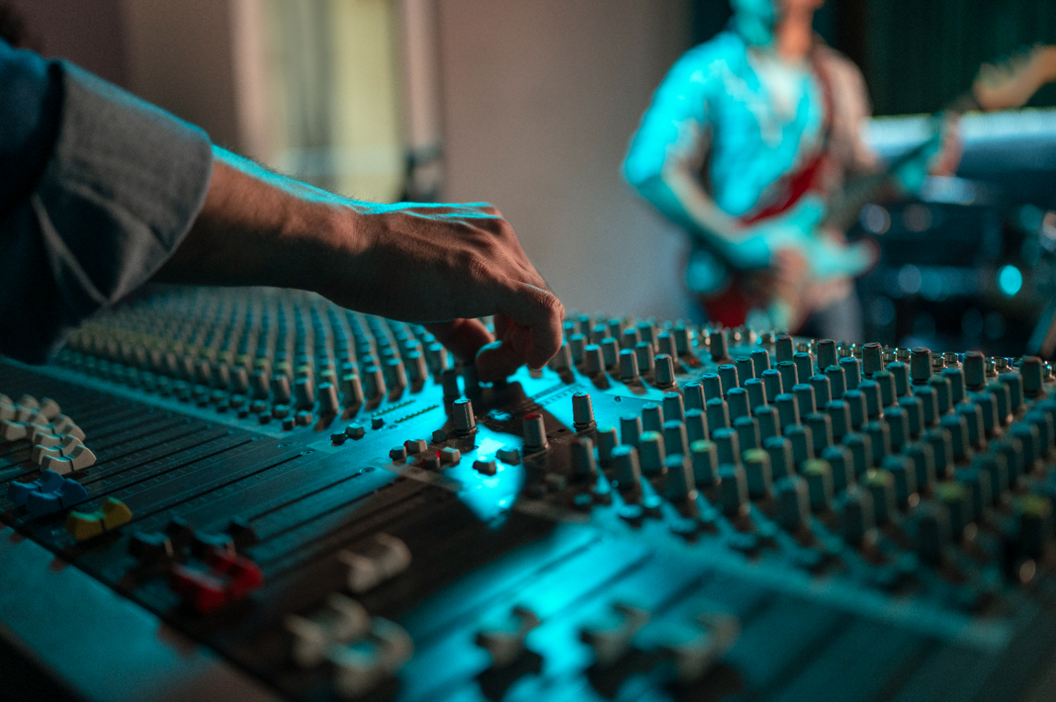 Corso di perfezionamento sull’uso di mixer digitali negli eventi live ed in streaming