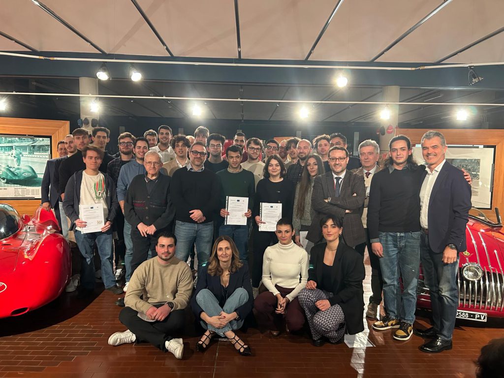 classe del corso ifts sul Restauro delle Auto d'Epoca
