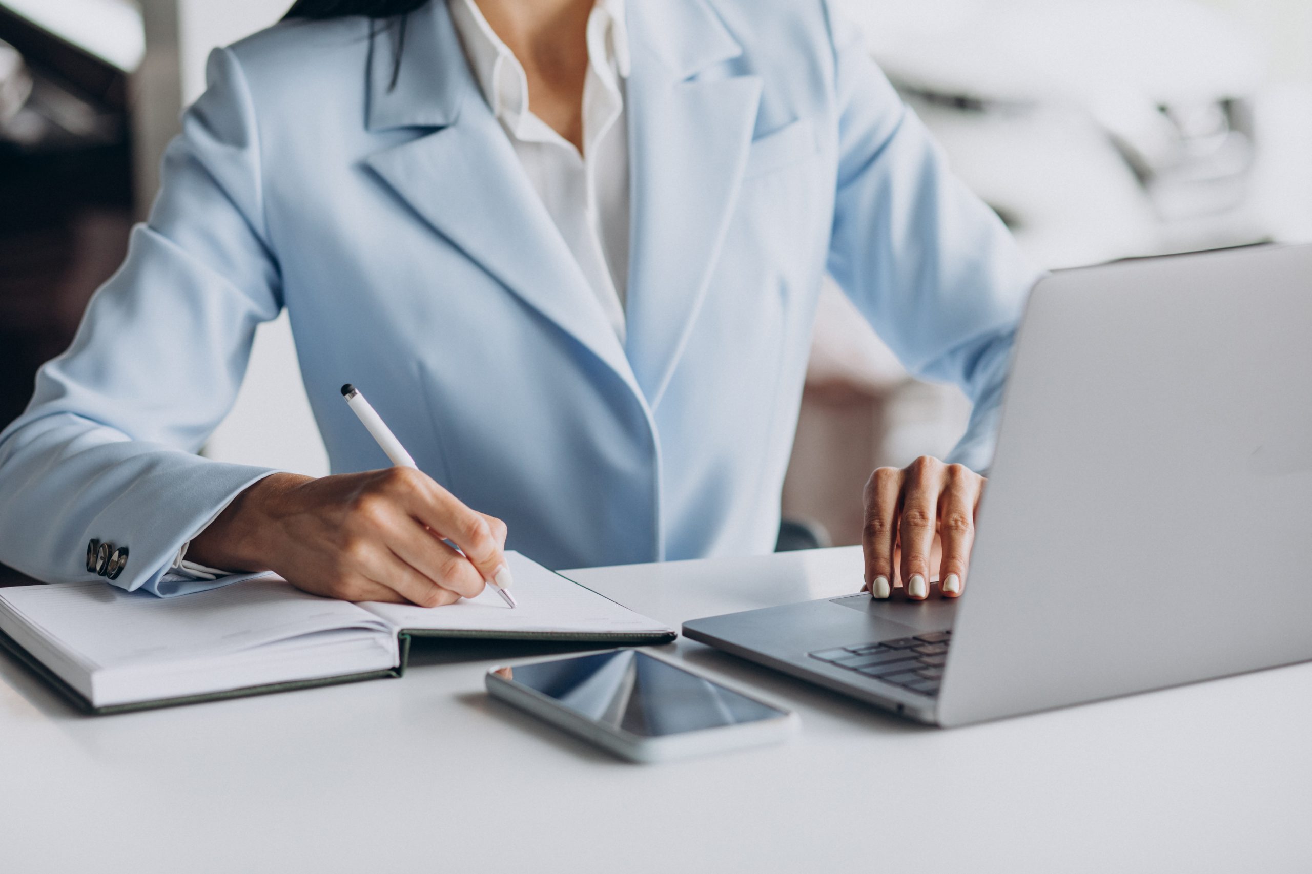 Diritti, tutele e nuove regole per il professionista: come orientarsi tra norme, contratti e welfare