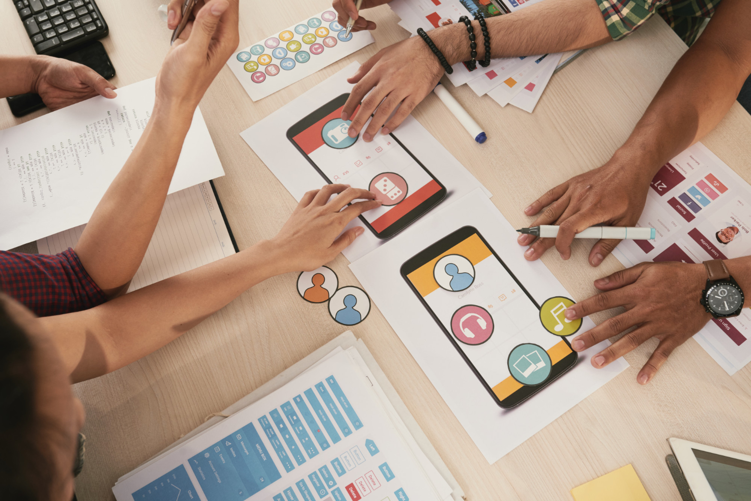 Creare una strategia e contenuti efficaci per farsi notare sui social