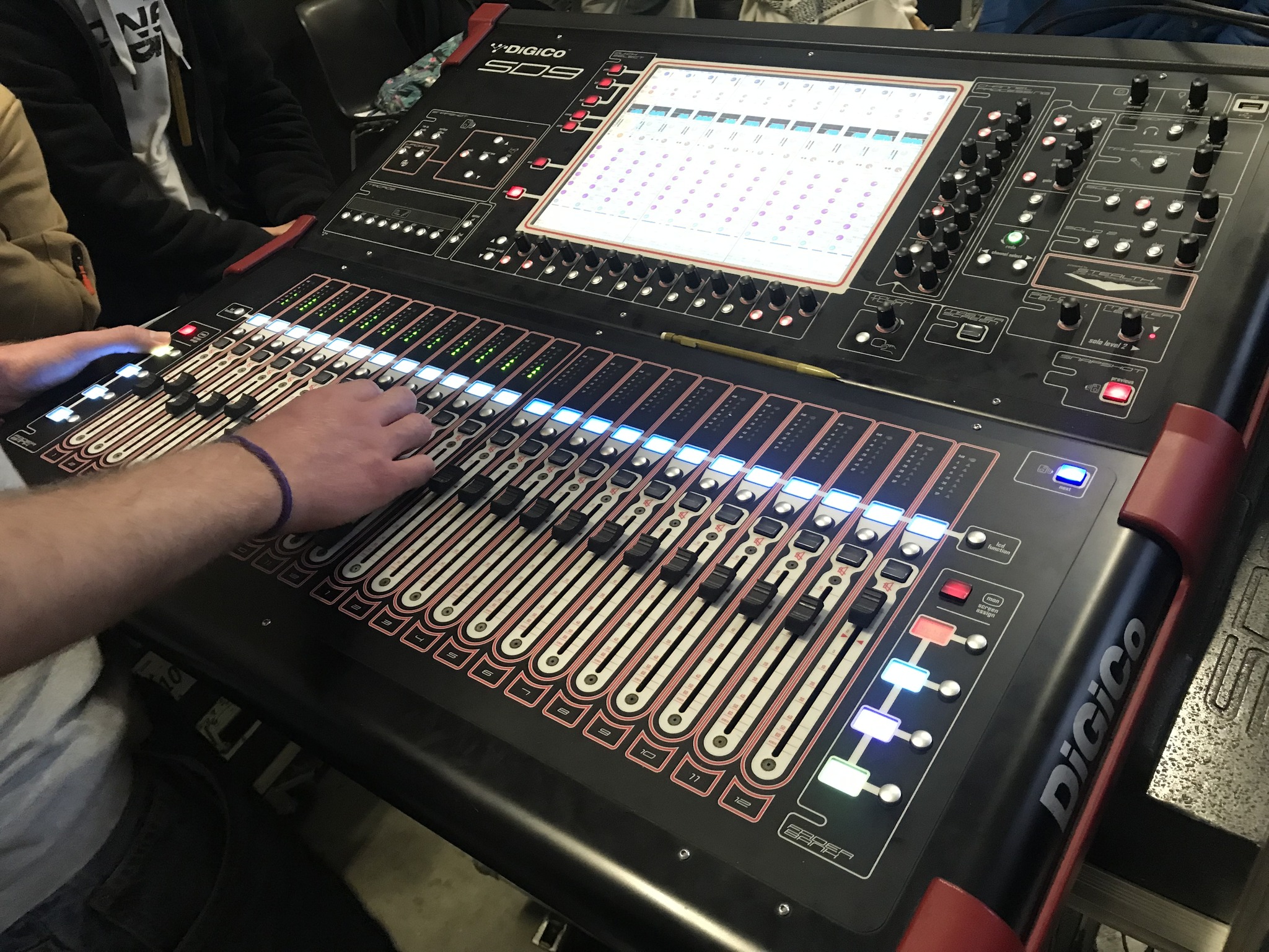 Corso di perfezionamento sull’uso di mixer digitali negli eventi live ed in streaming